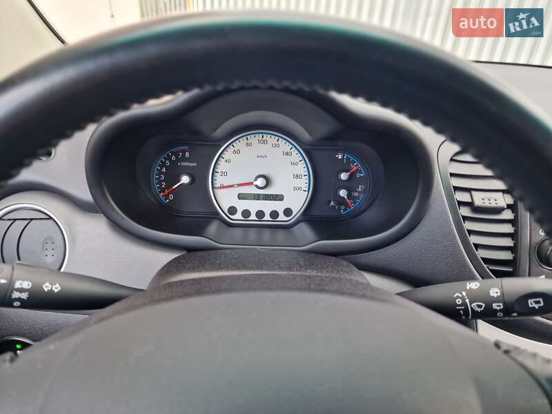 Хэтчбек Hyundai i10 2009 в Львове