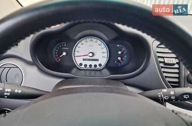 Хэтчбек Hyundai i10 2009 в 