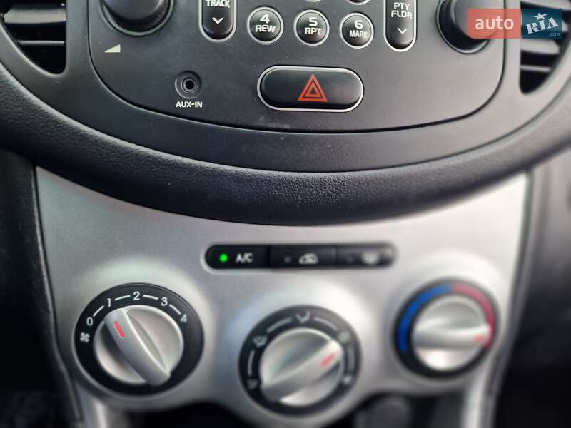 Хэтчбек Hyundai i10 2009 в Львове
