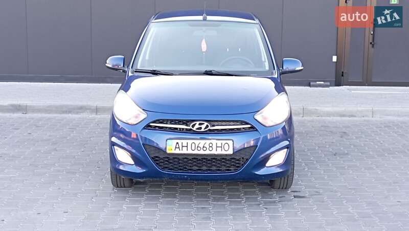 Хэтчбек Hyundai i10 2011 в Одессе