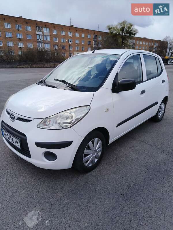 Хэтчбек Hyundai i10 2009 в Тульчине