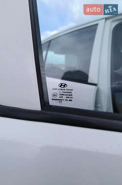 Хэтчбек Hyundai i10 2009 в 
