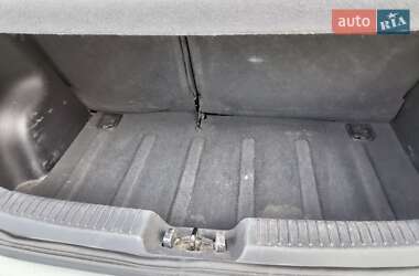 Хэтчбек Hyundai i10 2009 в 