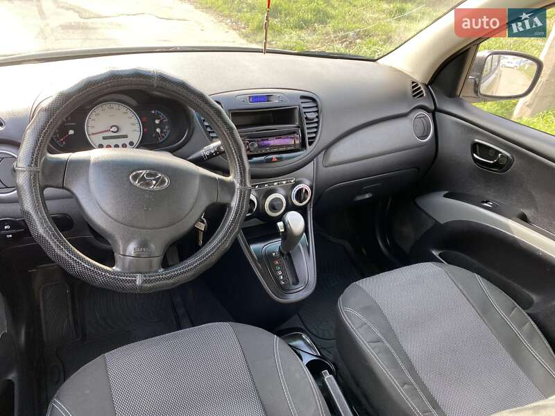 Хэтчбек Hyundai i10 2008 в Николаеве