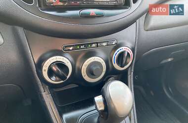 Хэтчбек Hyundai i10 2008 в 