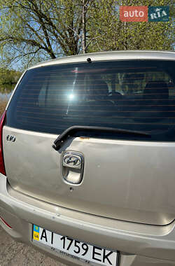 Хэтчбек Hyundai i10 2013 в 