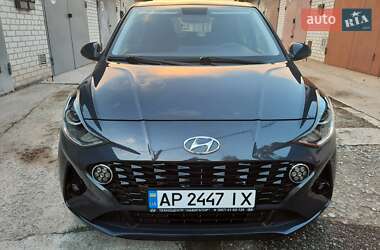 Хэтчбек Hyundai i10 2022 в 