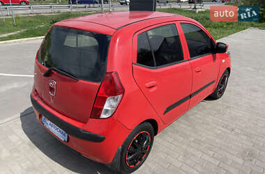 Хэтчбек Hyundai i10 2008 в 