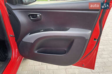 Хэтчбек Hyundai i10 2008 в 