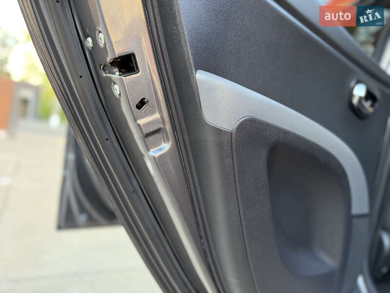 Хэтчбек Hyundai i10 2012 в Одессе
