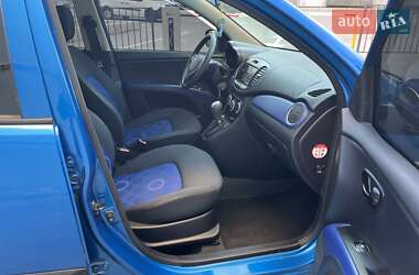 Хетчбек Hyundai i10 2008 в 