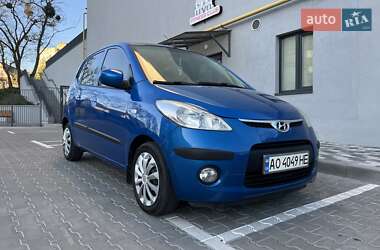 Хетчбек Hyundai i10 2008 в 