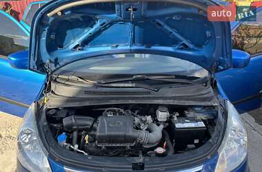 Хетчбек Hyundai i10 2008 в 