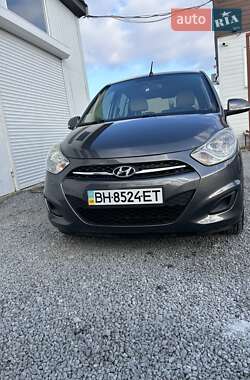 Хэтчбек Hyundai i10 2012 в Одессе