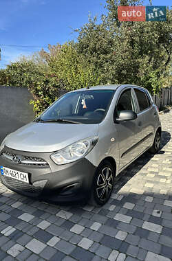 Хэтчбек Hyundai i10 2011 в 