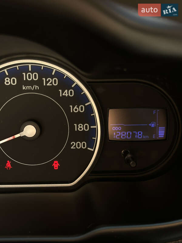 Хетчбек Hyundai i10 2011 в Бердичеві