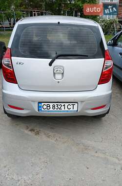 Хэтчбек Hyundai i10 2013 в 