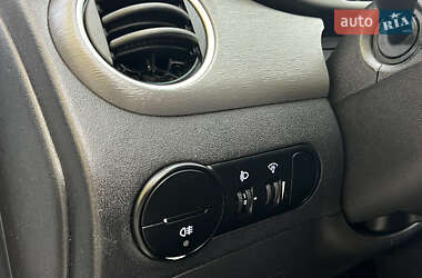Хетчбек Hyundai i10 2012 в 