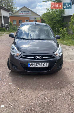 Хэтчбек Hyundai i10 2012 в Овруче