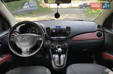 Хетчбек Hyundai i10 2013 в 