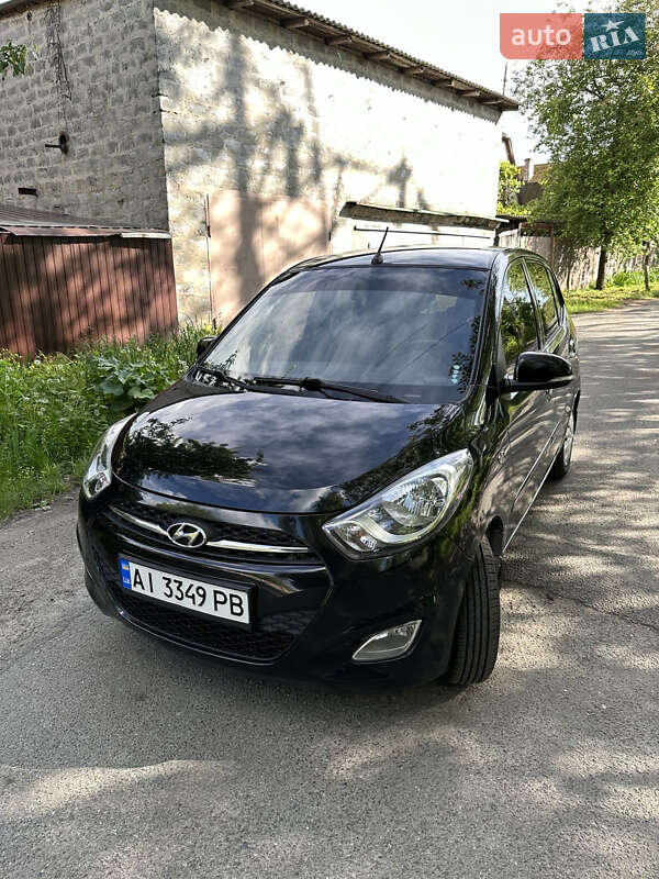 Хэтчбек Hyundai i10 2013 в Киеве