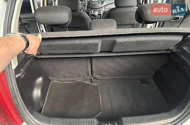 Хэтчбек Hyundai i10 2011 в 