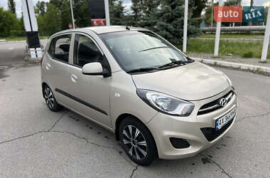 Хэтчбек Hyundai i10 2013 в Харькове