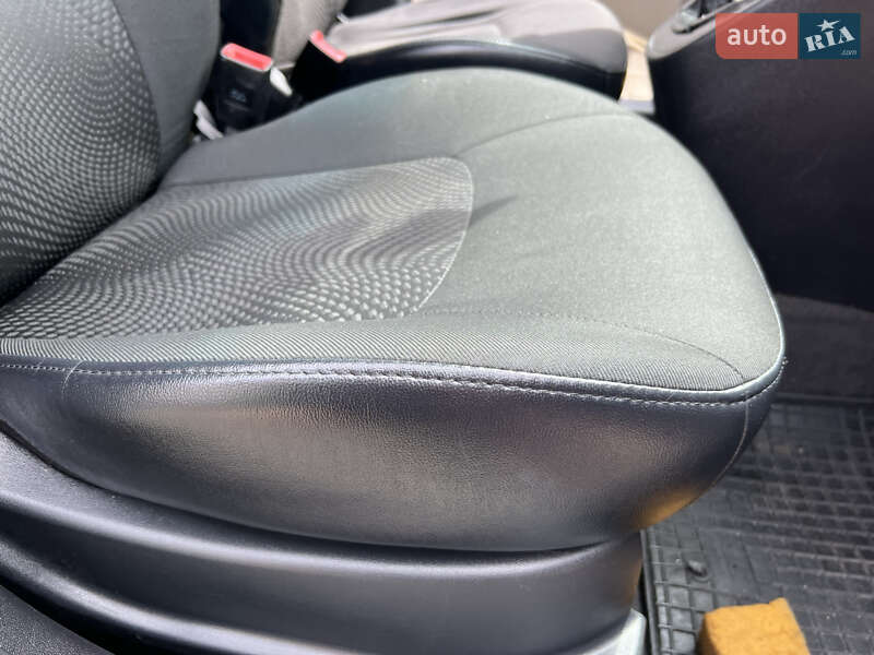 Хэтчбек Hyundai i10 2013 в Харькове фото 25 Хэтчбек Hyundai i10 2013 в Харькове