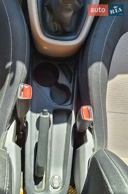 Хэтчбек Hyundai i10 2017 в 