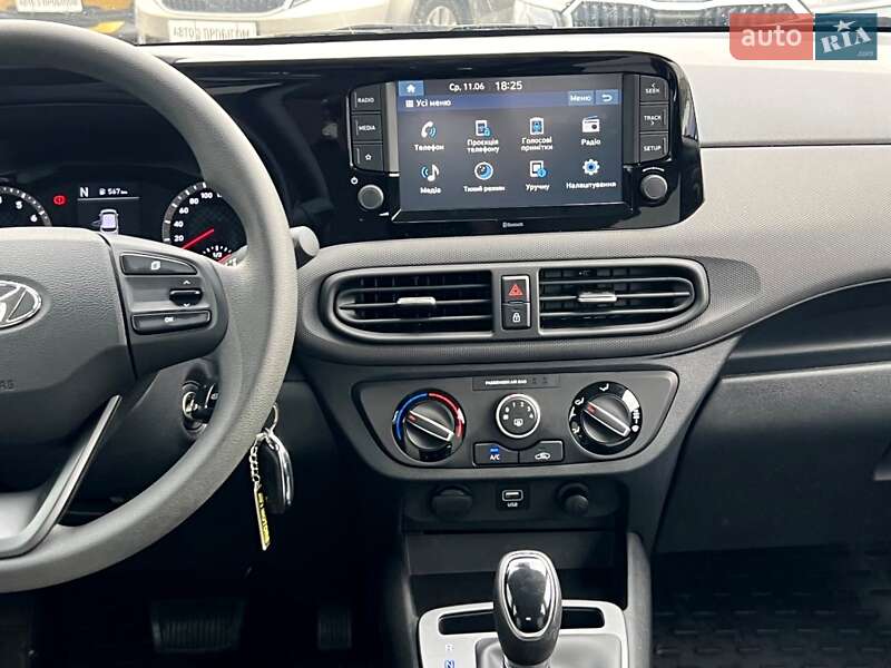 Хетчбек Hyundai i10 2023 в Києві