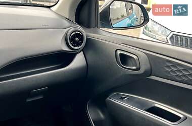 Хэтчбек Hyundai i10 2023 в 