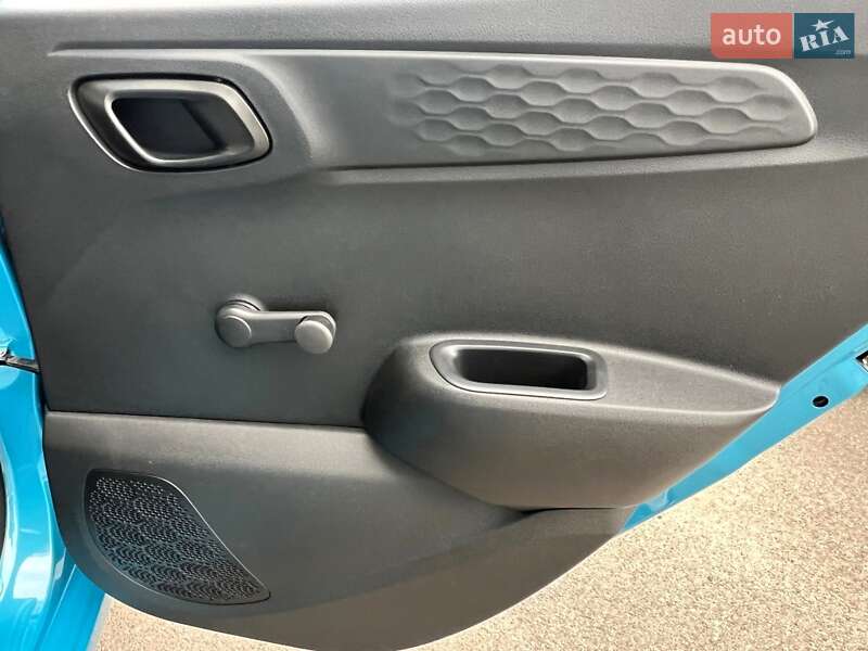 Хетчбек Hyundai i10 2023 в Києві