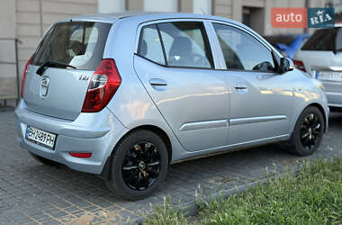 Хэтчбек Hyundai i10 2011 в 