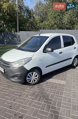 Хэтчбек Hyundai i10 2012 в Днепре