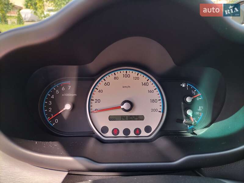 Хетчбек Hyundai i10 2010 в Борисполі