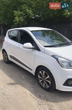 Хетчбек Hyundai i10 2015 в Запоріжжі