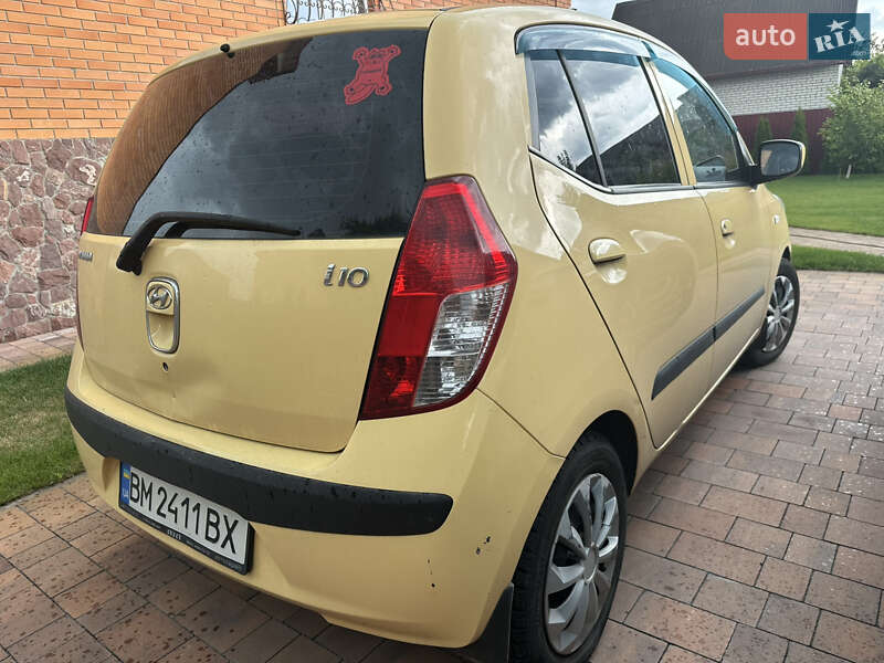 Хэтчбек Hyundai i10 2010 в Киеве