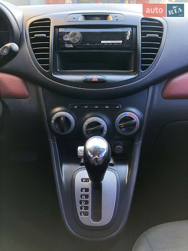 Хетчбек Hyundai i10 2012 в Миколаєві