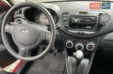 Хэтчбек Hyundai i10 2009 в Киеве