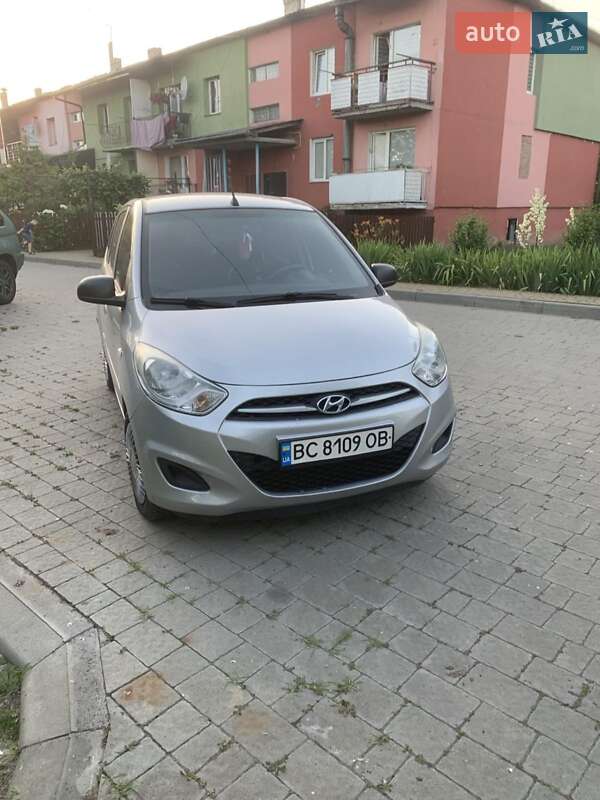 Хэтчбек Hyundai i10 2012 в Львове фото 3 Хэтчбек Hyundai i10 2012 в Львове