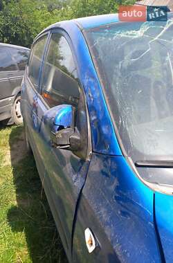 Хэтчбек Hyundai i10 2008 в 