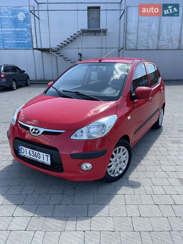 Хетчбек Hyundai i10 2008 в Володимирі