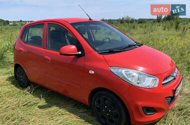 Хэтчбек Hyundai i10 2011 в 