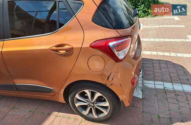 Хэтчбек Hyundai i10 2014 в 