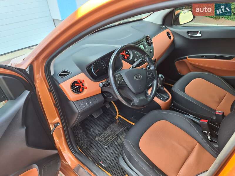 Хэтчбек Hyundai i10 2014 в Боярке