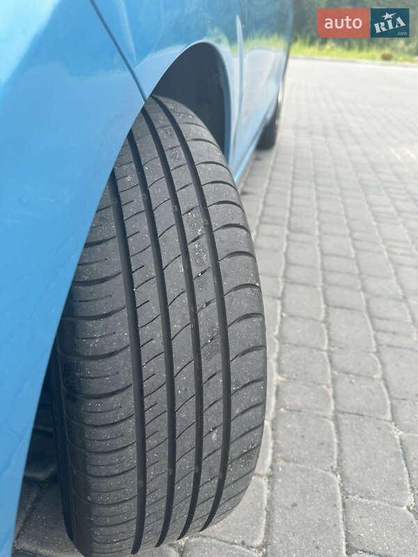 Хэтчбек Hyundai i10 2022 в Киеве