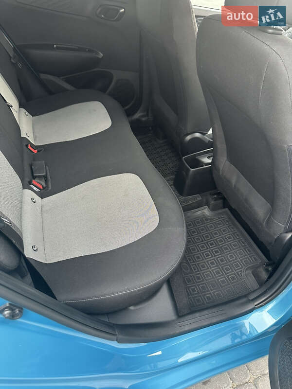 Хэтчбек Hyundai i10 2022 в Киеве