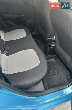 Хэтчбек Hyundai i10 2022 в 