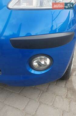 Хетчбек Hyundai i10 2008 в 