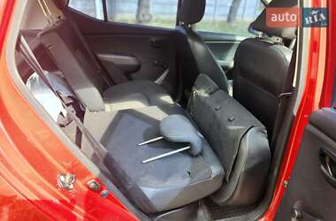 Хэтчбек Hyundai i10 2013 в 